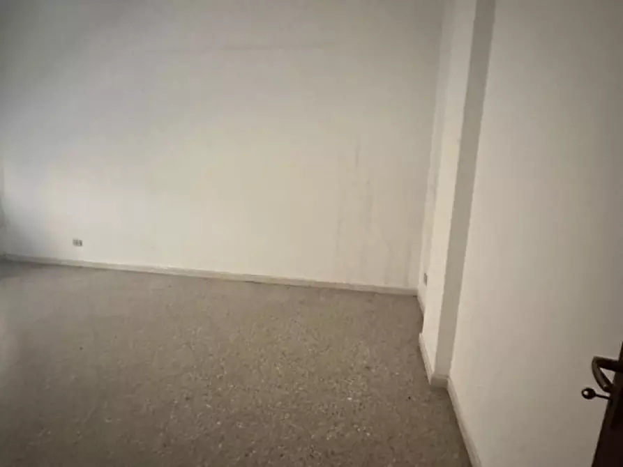 Immagine 8 di Appartamento in vendita  in VIA DEI CANTIERI a Palermo