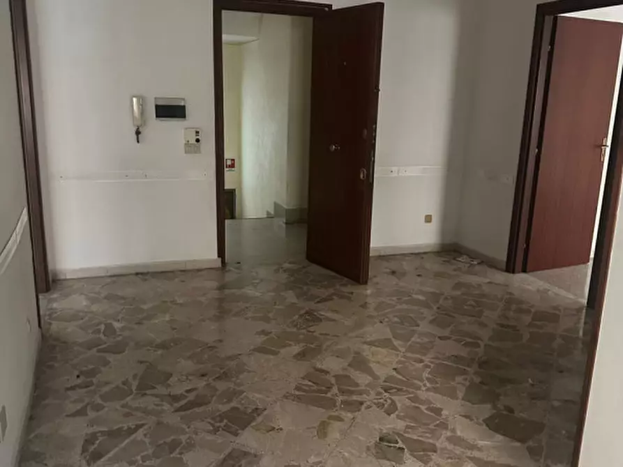 Immagine 11 di Appartamento in vendita  in VIA DEI CANTIERI a Palermo