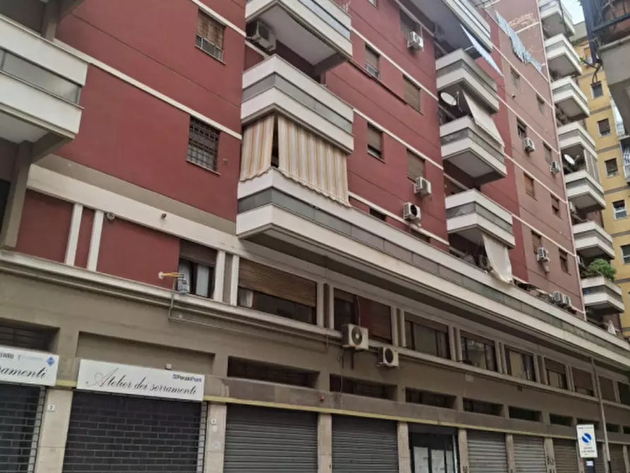 Immagine 12 di Appartamento in vendita  in VIA DEI CANTIERI a Palermo