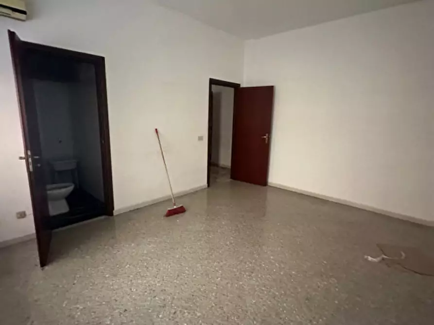 Immagine 21 di Appartamento in vendita  in VIA DEI CANTIERI a Palermo