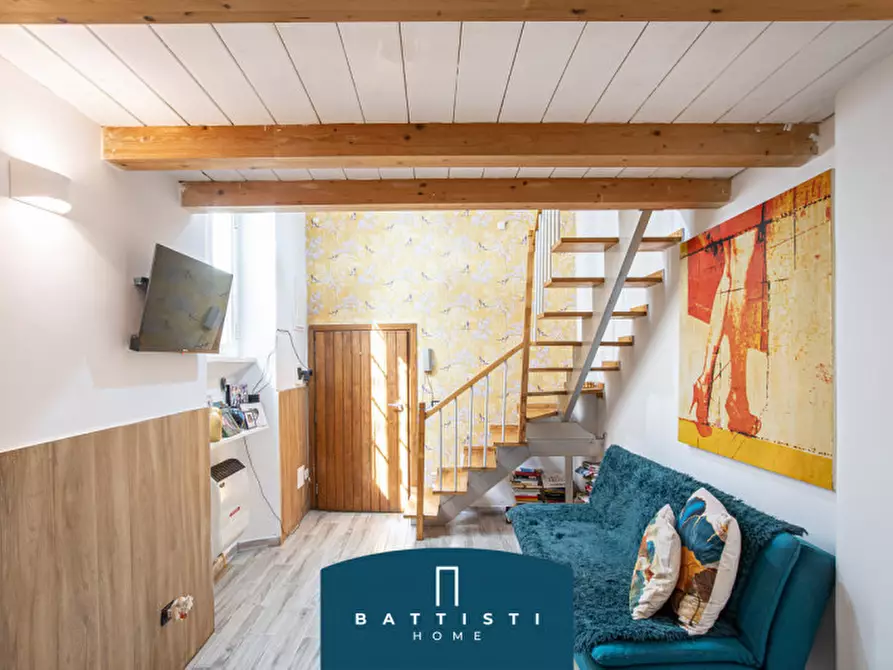 Immagine 4 di Appartamento in vendita  in Via degli Orti d'Alibert a Roma