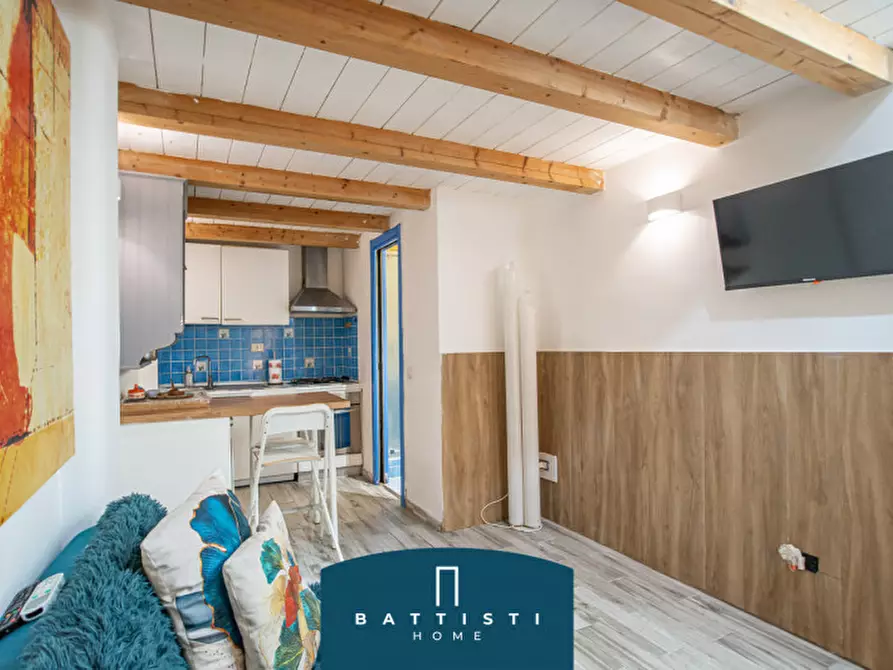 Immagine 10 di Appartamento in vendita  in Via degli Orti d'Alibert a Roma