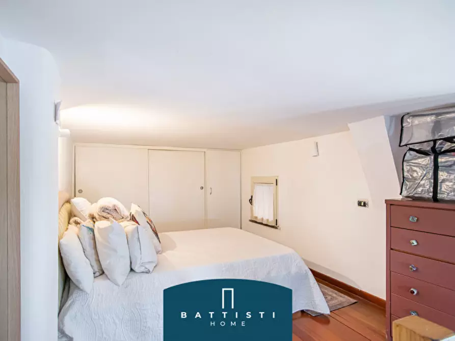 Immagine 16 di Appartamento in vendita  in Via degli Orti d'Alibert a Roma