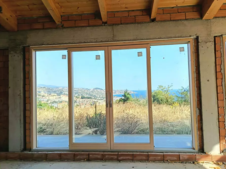 Immagine 2 di Villa in vendita  in VIA D'ANNUNZIO 60 a San Remo