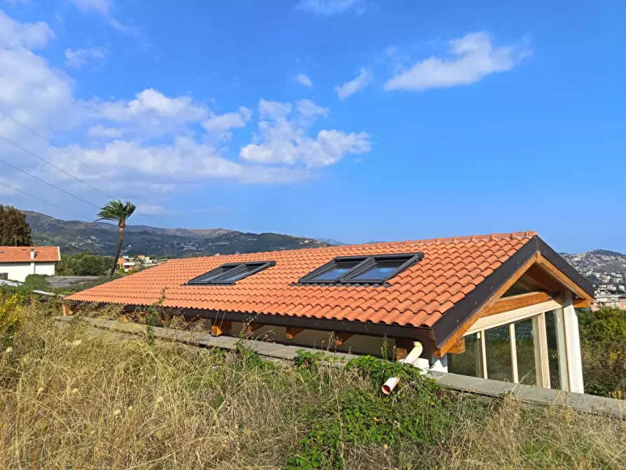 Immagine 3 di Villa in vendita  in VIA D'ANNUNZIO 60 a San Remo