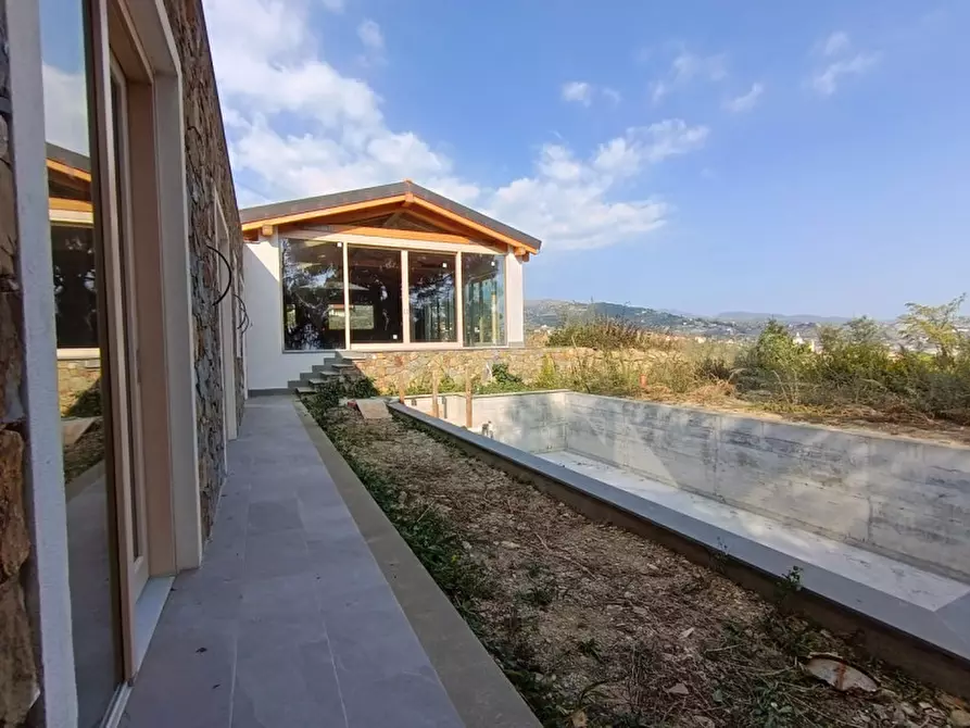 Immagine 9 di Villa in vendita  in VIA D'ANNUNZIO 60 a San Remo