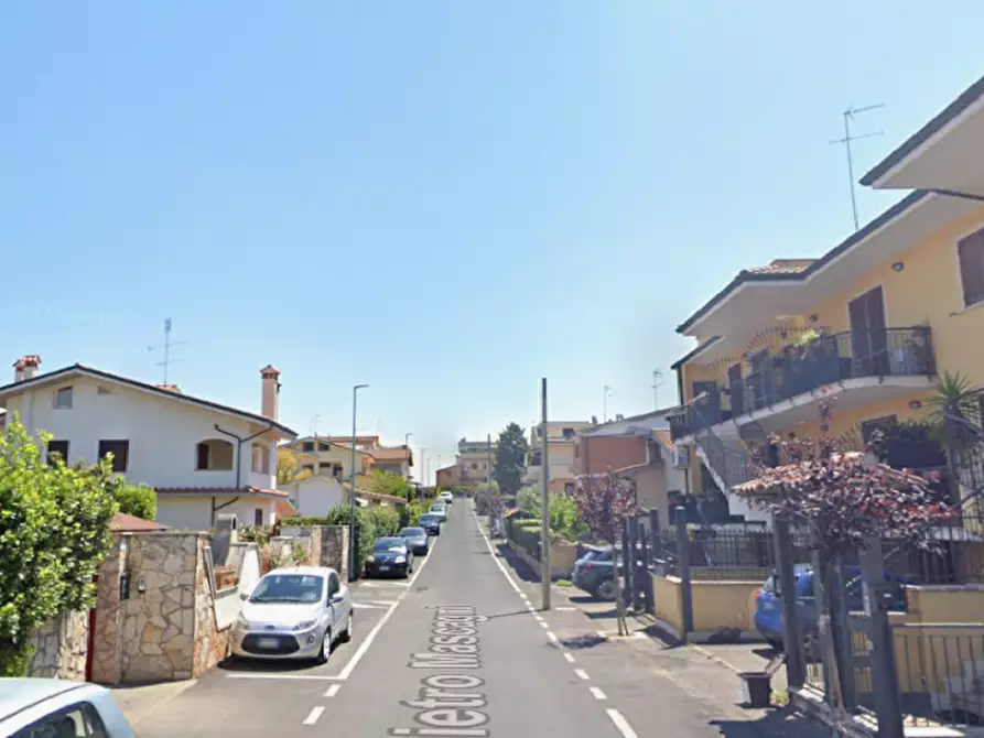 Immagine 11 di Appartamento in vendita  in Via Pietro Mascagni a Mentana