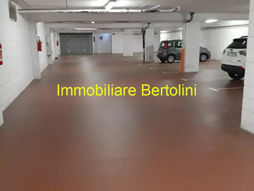 Immagine 3 di Garage in vendita  in VIA PADRE SEMERIA a San Remo