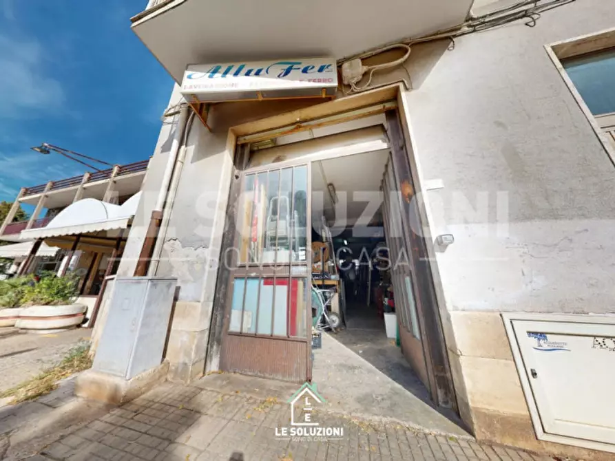 Immagine 22 di Appartamento in vendita  in viale cristoforo colombo 17 a Putignano