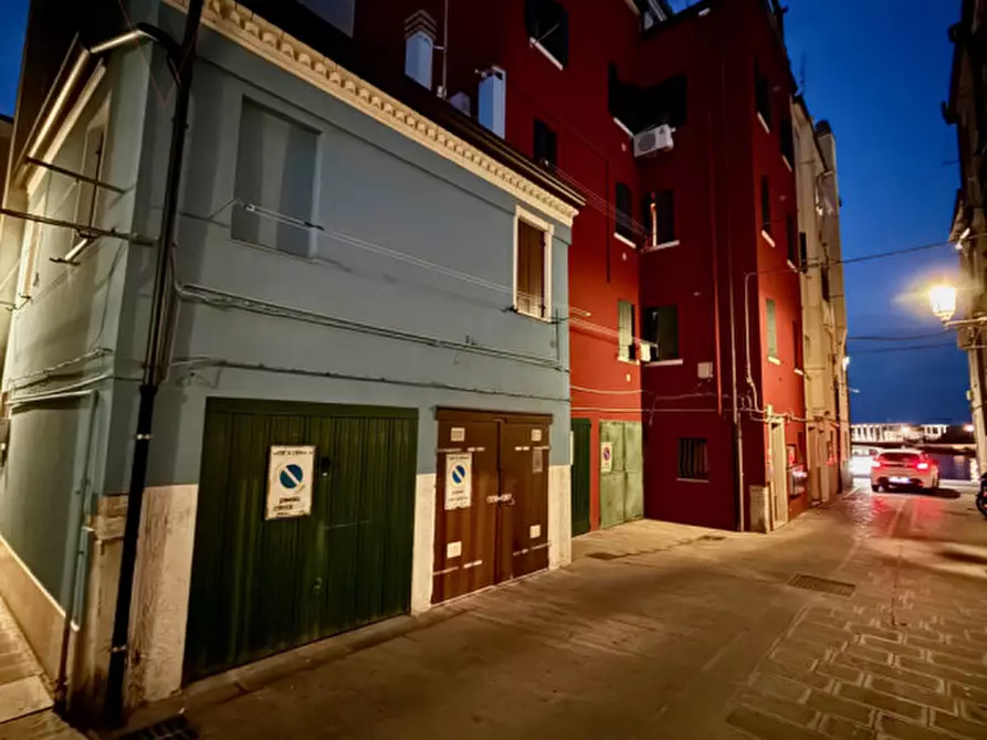 Immagine 1 di Garage in vendita  a Chioggia