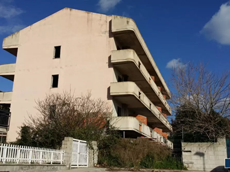 Immagine 2 di Palazzo in vendita  a Muros