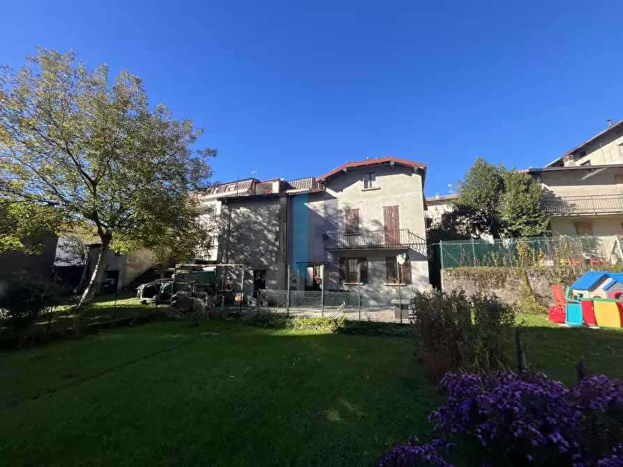 Immagine 7 di Rustico / casale in vendita  in Via Rigamonte a Carenno