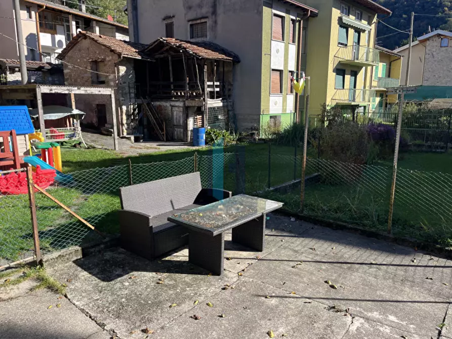 Immagine 8 di Rustico / casale in vendita  in Via Rigamonte a Carenno