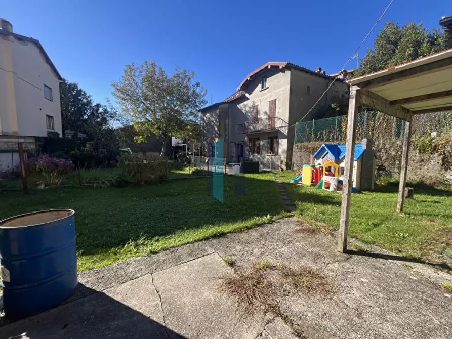Immagine 9 di Rustico / casale in vendita  in Via Rigamonte a Carenno