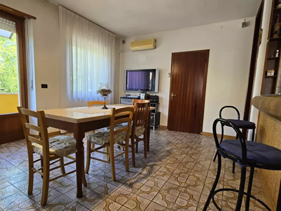 Immagine 2 di Casa bifamiliare in vendita  in via Don Luigi Rizzo a Este