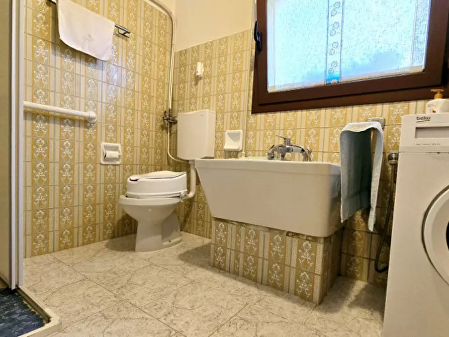 Immagine 18 di Casa bifamiliare in vendita  in via Don Luigi Rizzo a Este