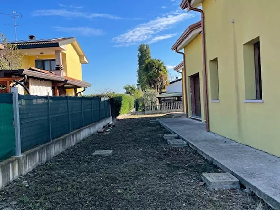 Immagine 19 di Casa indipendente in vendita  in via caselle a Piove Di Sacco