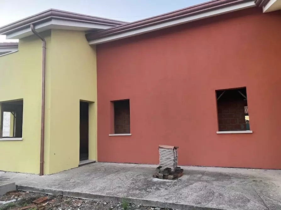 Immagine 25 di Casa indipendente in vendita  in via caselle a Piove Di Sacco