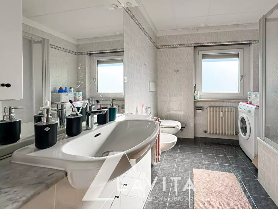 Immagine 52 di Casa bifamiliare in vendita  in Außerfeldweg - Via dei Campi a Ora .Auer.