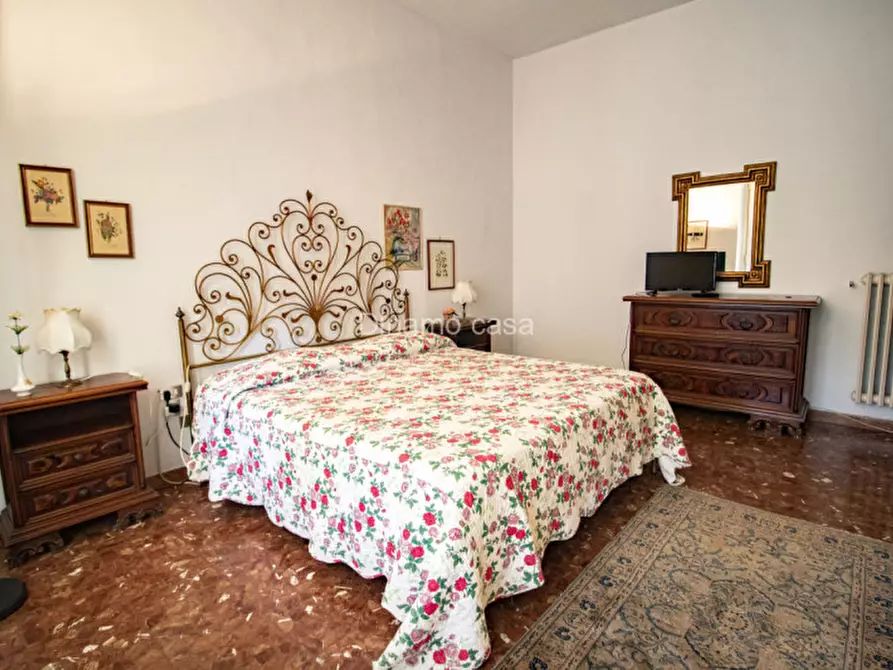 Immagine 4 di Casa indipendente in vendita  a Prato