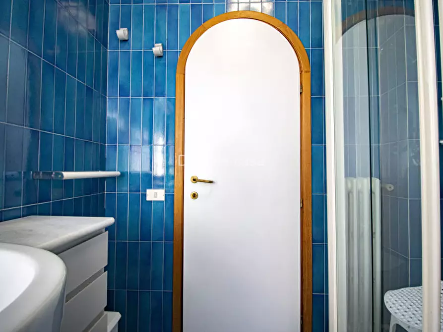 Immagine 26 di Casa indipendente in vendita  a Prato