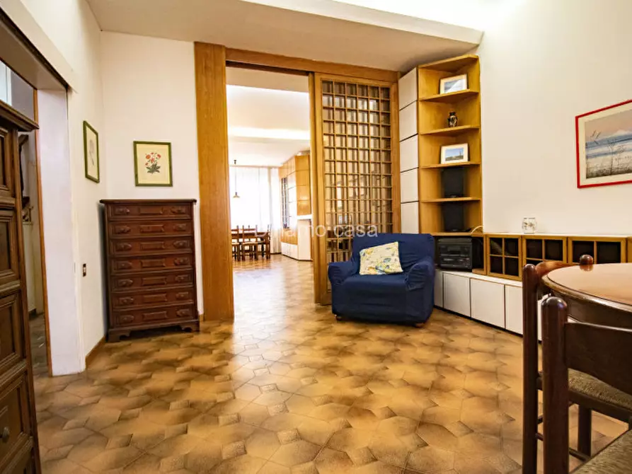 Immagine 46 di Casa indipendente in vendita  a Prato