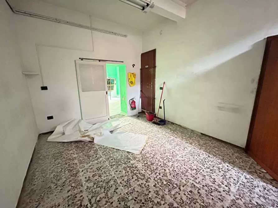 Immagine 3 di Negozio in vendita  in Via Vittorio Emanuele Secondo a Gualtieri