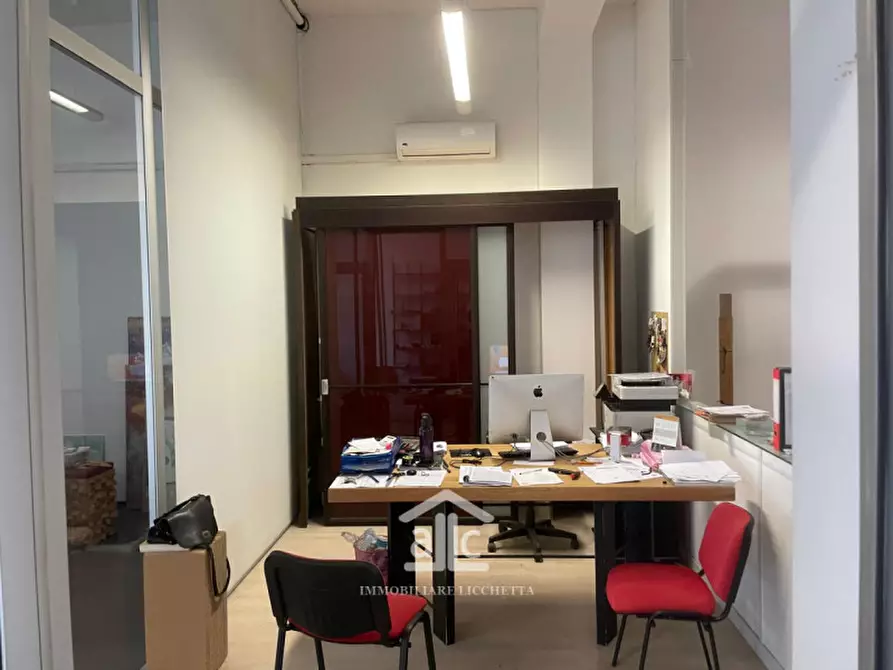 Immagine 10 di Attività commerciale in vendita  in Via Antonio Rosario Miglietta,50 a Cavallino