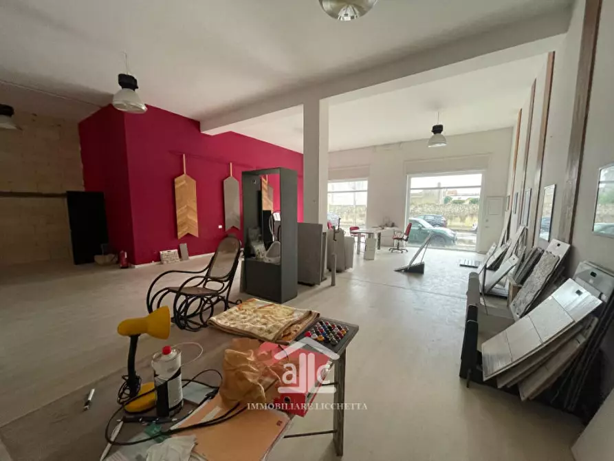 Immagine 31 di Attività commerciale in vendita  in Via Antonio Rosario Miglietta,50 a Cavallino