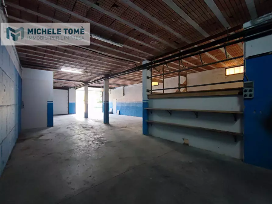 Immagine 8 di Capannone industriale in affitto  in Via Adige a Brentino Belluno