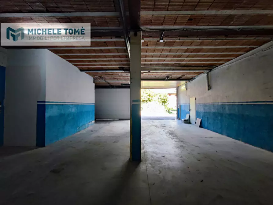 Immagine 9 di Capannone industriale in affitto  in Via Adige a Brentino Belluno