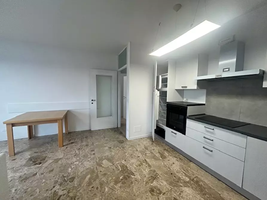Immagine 4 di Appartamento in vendita  in Viale Italia a Castelfranco Veneto
