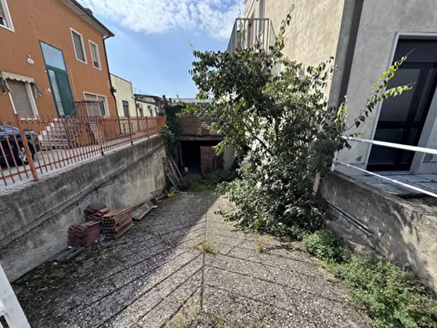 Immagine 32 di Capannone industriale in vendita  in Via Meucci 24 a San Martino Buon Albergo