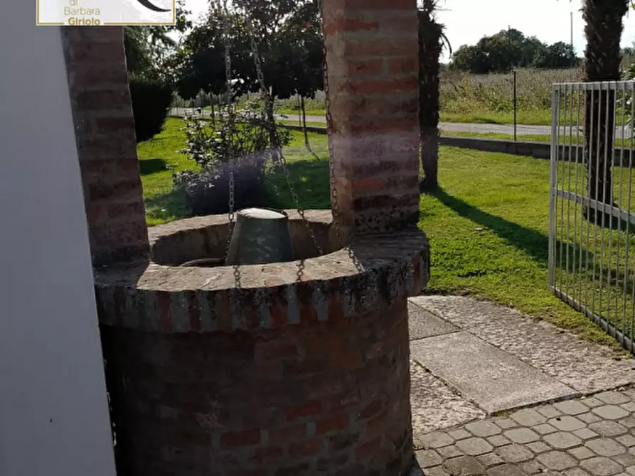 Immagine 16 di Casa bifamiliare in vendita  a Lendinara