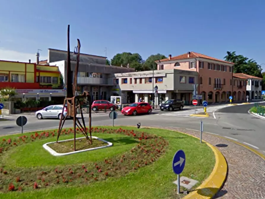 Immagine 4 di Attività commerciale in vendita  a Spinea