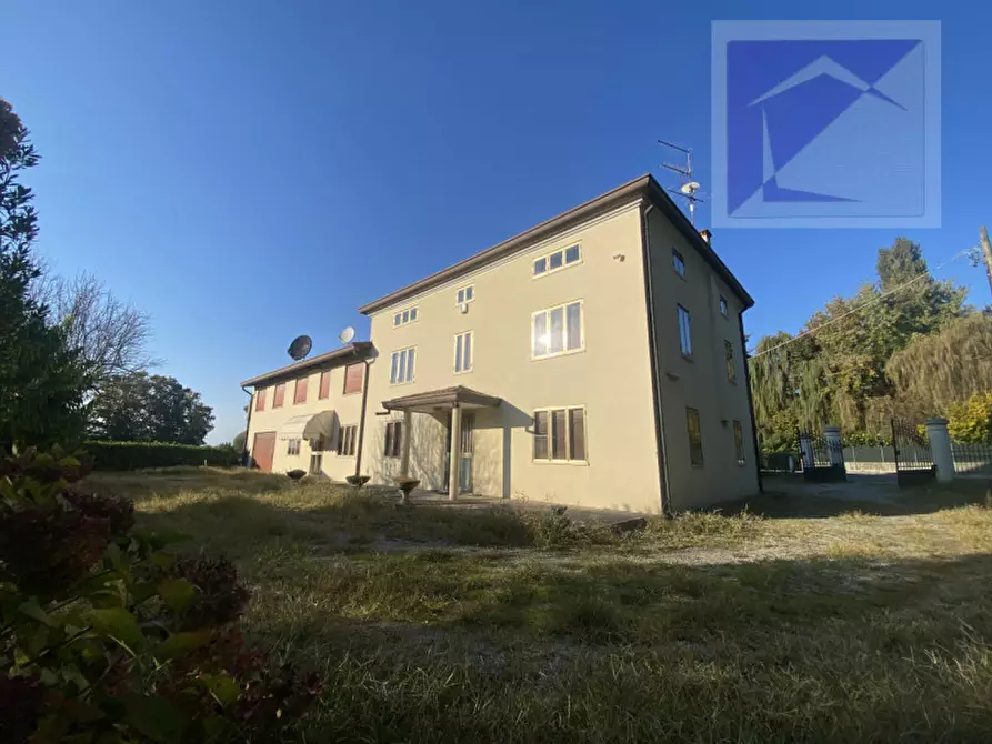 Immagine 1 di Casa indipendente in vendita  a Santa Giustina In Colle