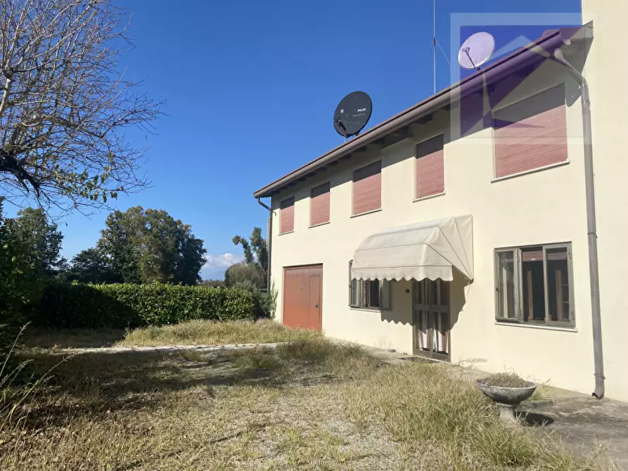 Immagine 4 di Casa indipendente in vendita  a Santa Giustina In Colle