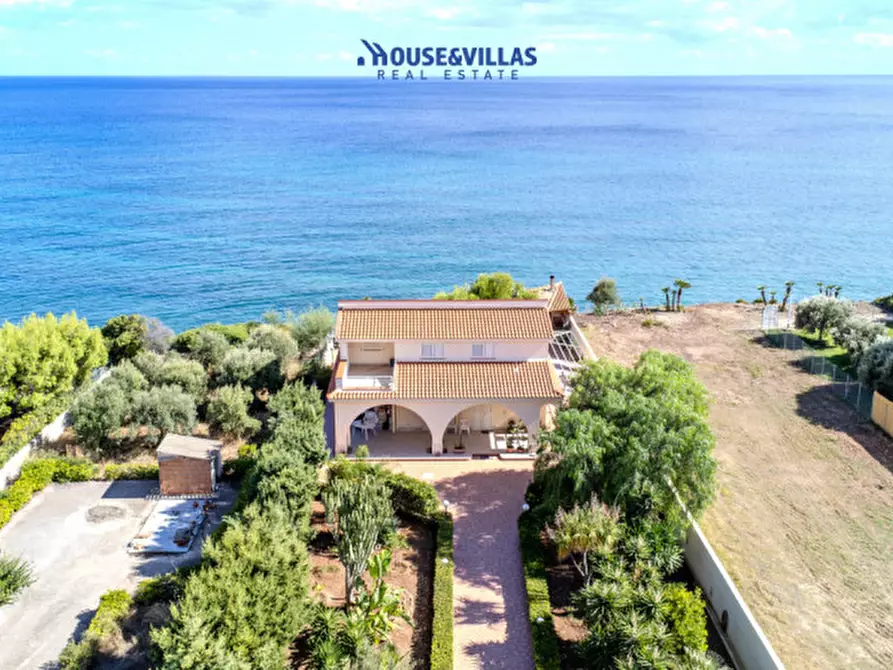 Immagine 5 di Villa in vendita  in Via Gallina a Avola