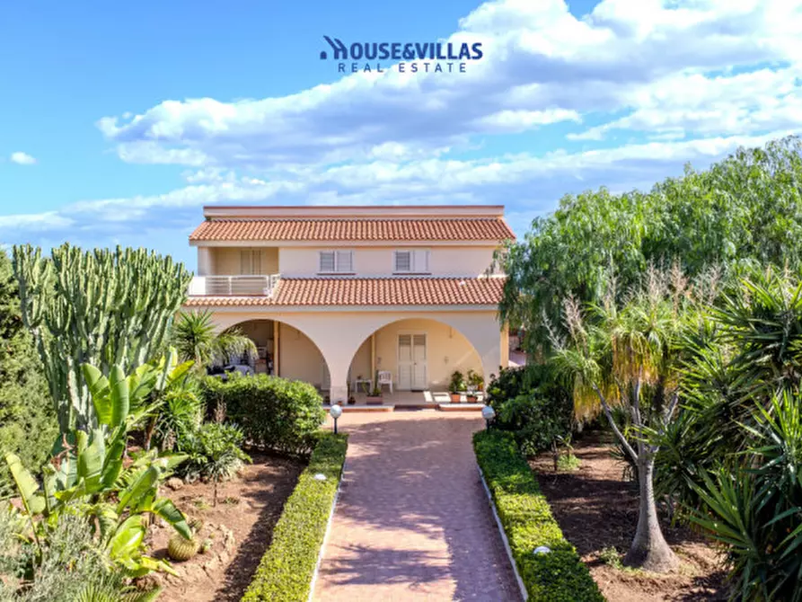 Immagine 8 di Villa in vendita  in Via Gallina a Avola