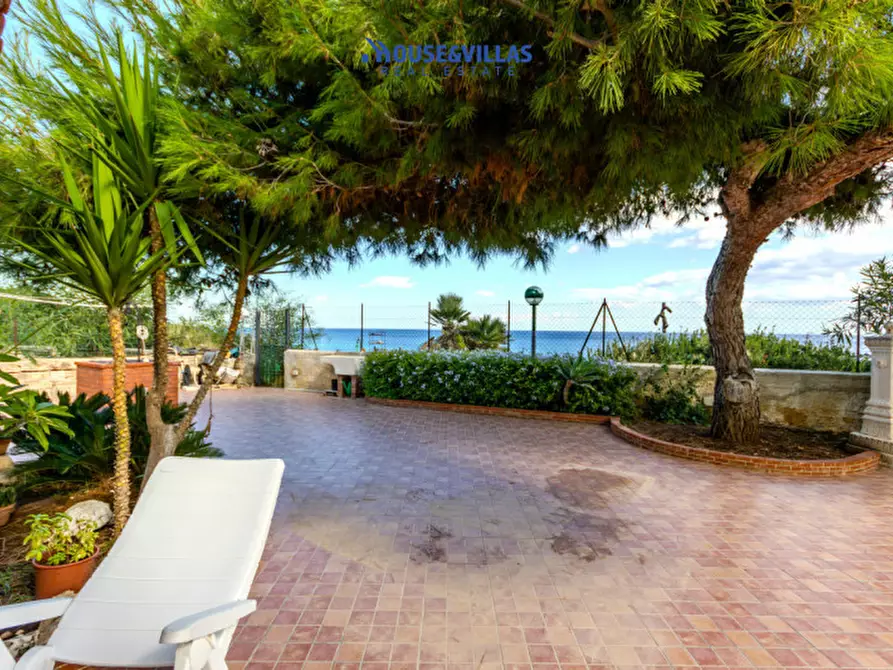 Immagine 13 di Villa in vendita  in Via Gallina a Avola