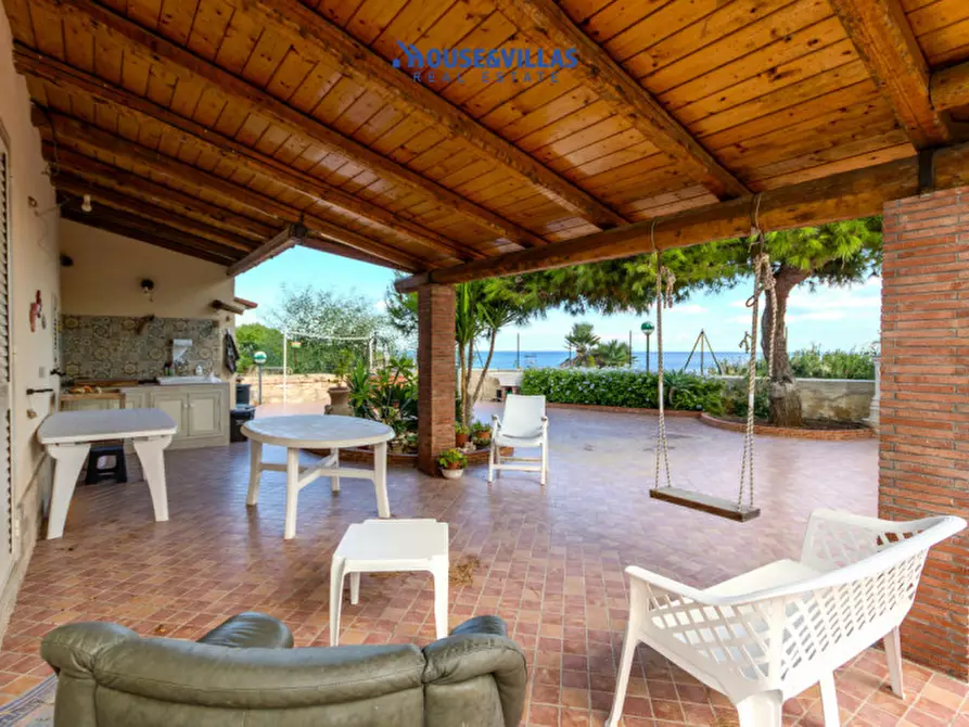 Immagine 16 di Villa in vendita  in Via Gallina a Avola