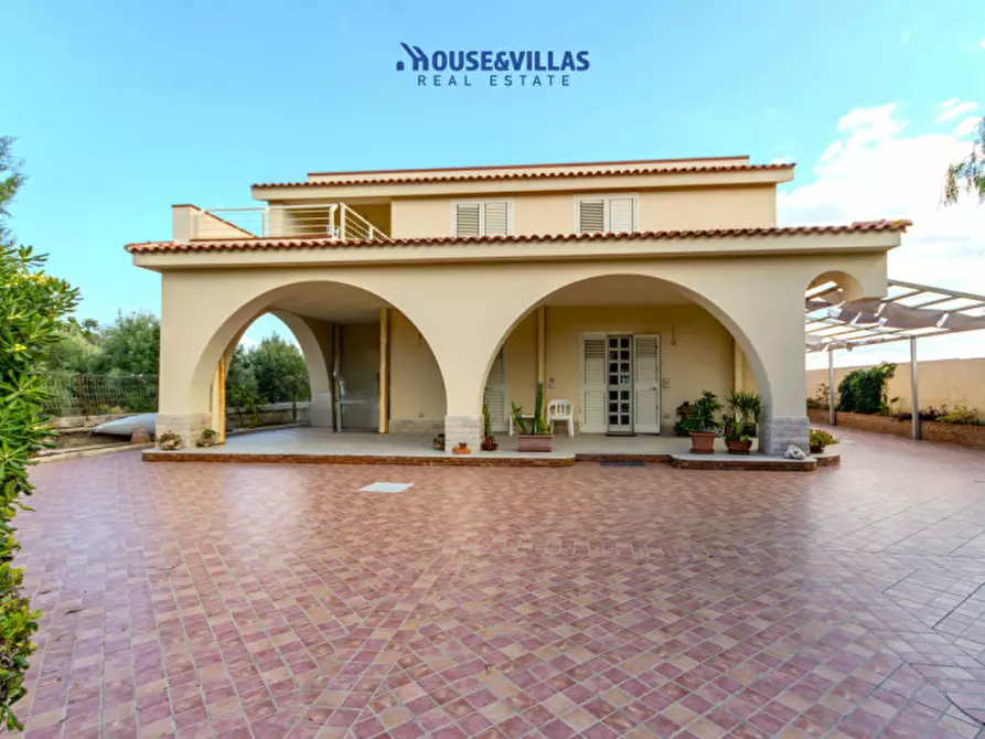 Immagine 23 di Villa in vendita  in Via Gallina a Avola