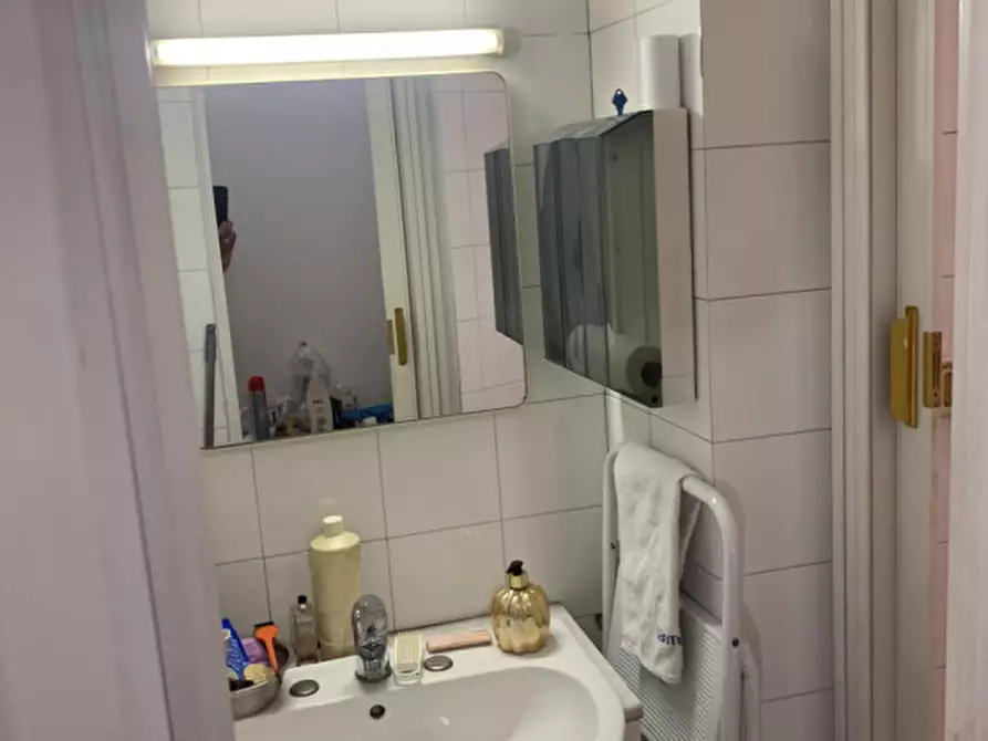 Immagine 7 di Attività commerciale in vendita  in VIALE DON MINZONI a Firenze