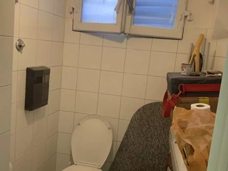 Immagine 8 di Attività commerciale in vendita  in VIALE DON MINZONI a Firenze