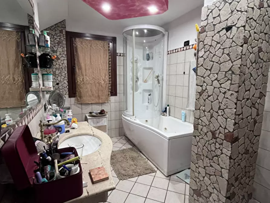 Immagine 8 di Villetta a schiera in vendita  in via O. Munerati a Rovigo