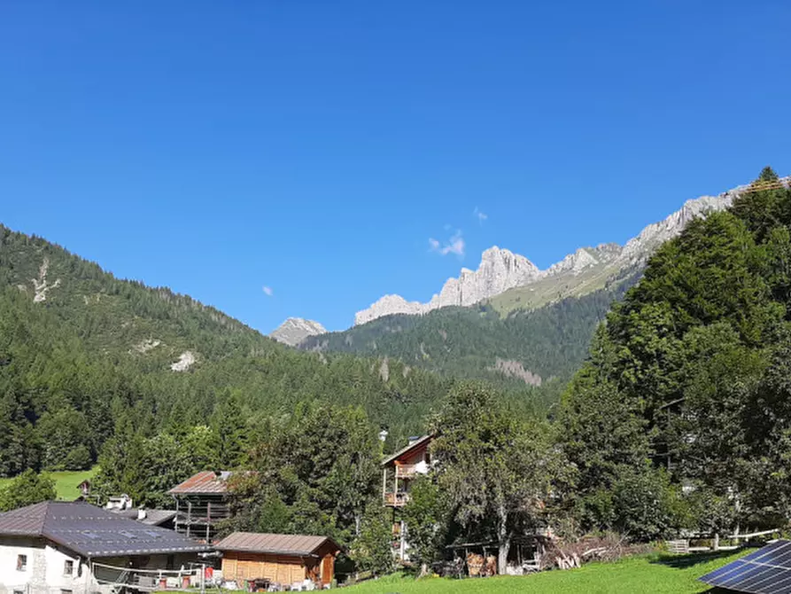 Immagine 10 di Appartamento in vendita  in Frazione Andrich a Vallada Agordina
