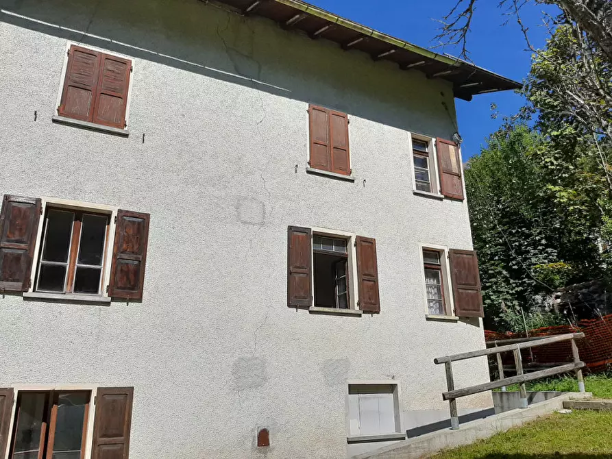 Immagine 45 di Appartamento in vendita  in Frazione Andrich a Vallada Agordina