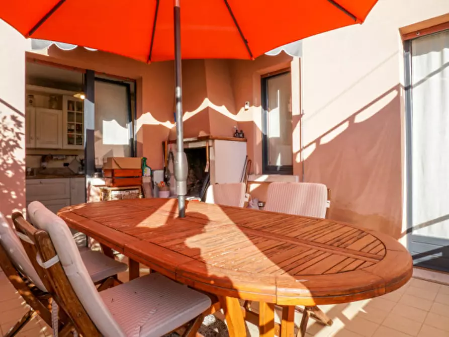 Immagine 12 di Villa in vendita  a Verona