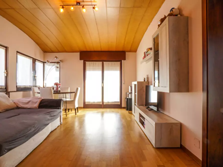 Immagine 29 di Villa in vendita  a Verona