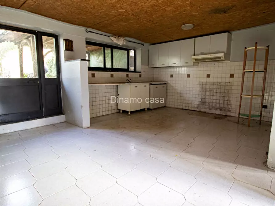 Immagine 17 di Appartamento in vendita  a Prato